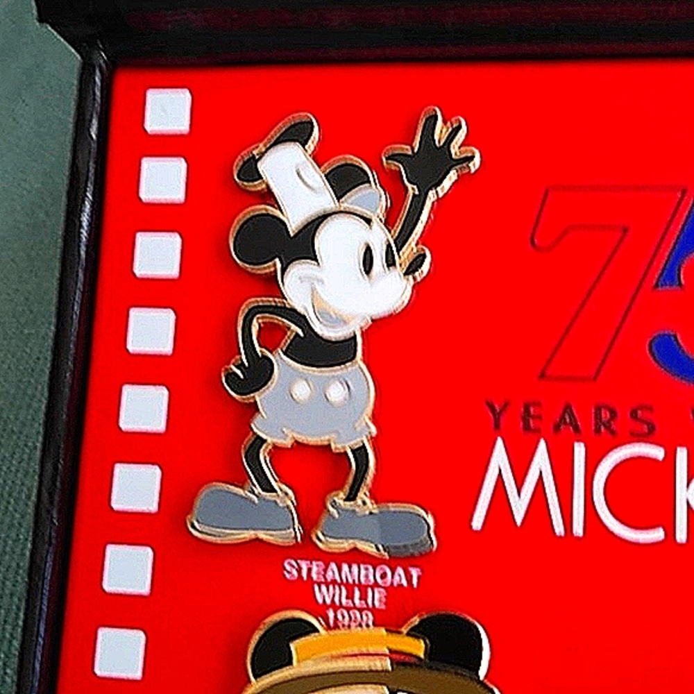 COPY - DISNEY 75 YEARS WITH MICKEY PIN SET - Picture 3 of 8